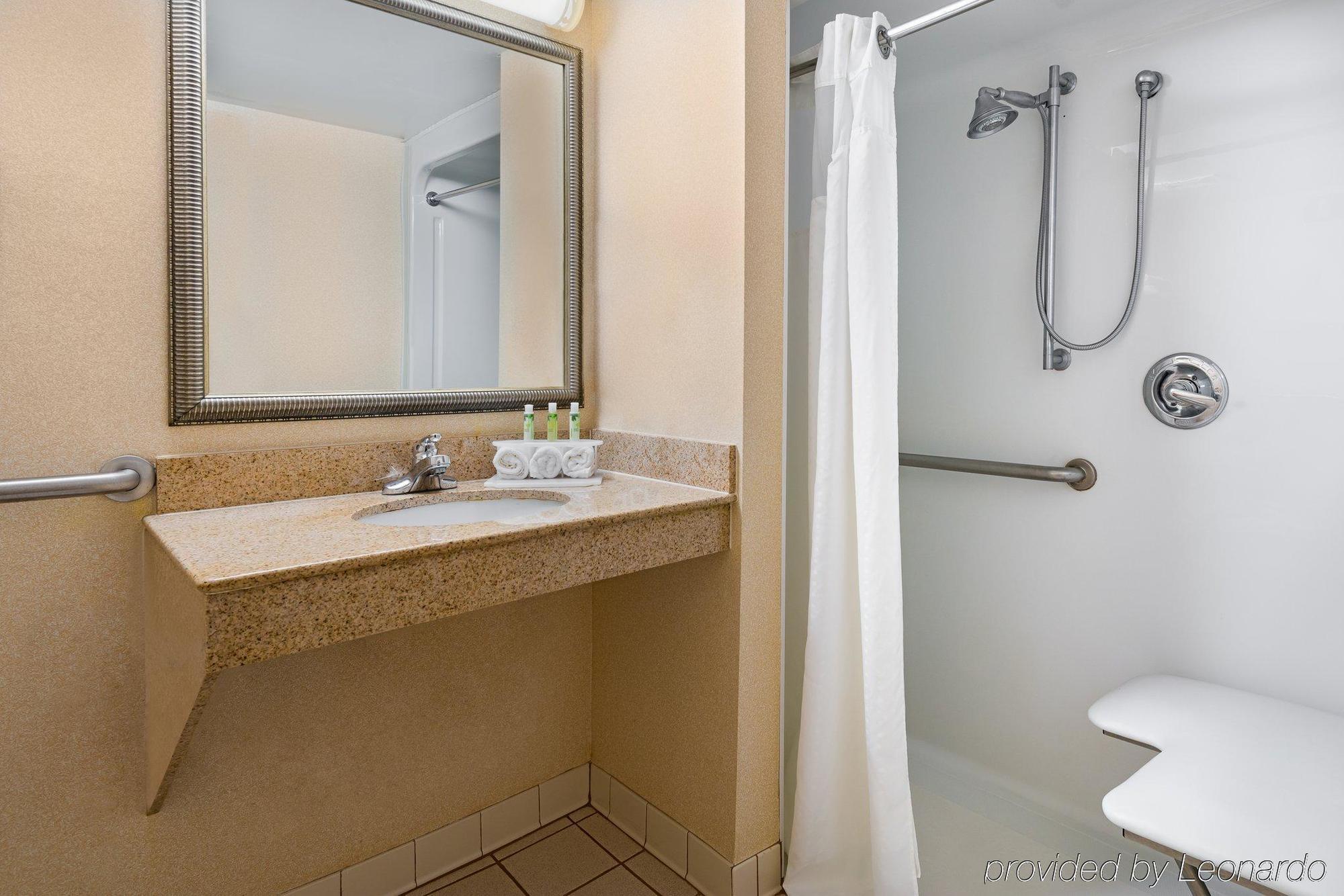 Holiday Inn Express Richmond-Mechanicsville By Ihg Bagian luar foto